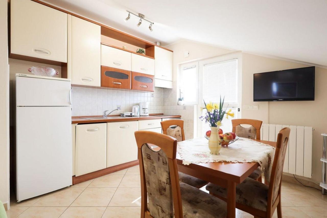 Apartments Mira ซาดาร์ ภายนอก รูปภาพ